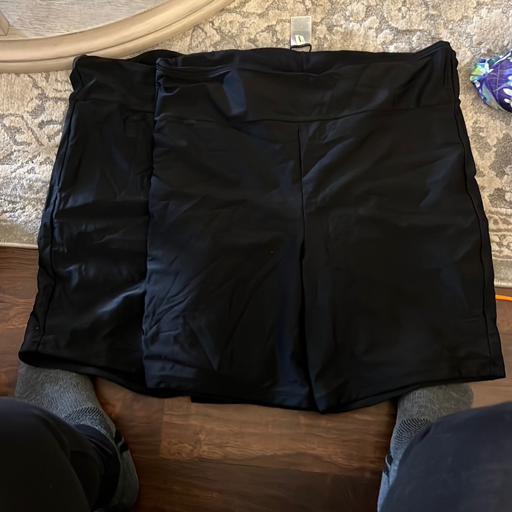 Nice swim shorts. Fit good